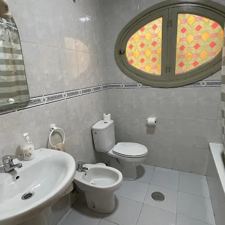 Apartment Santiago Center 2 *